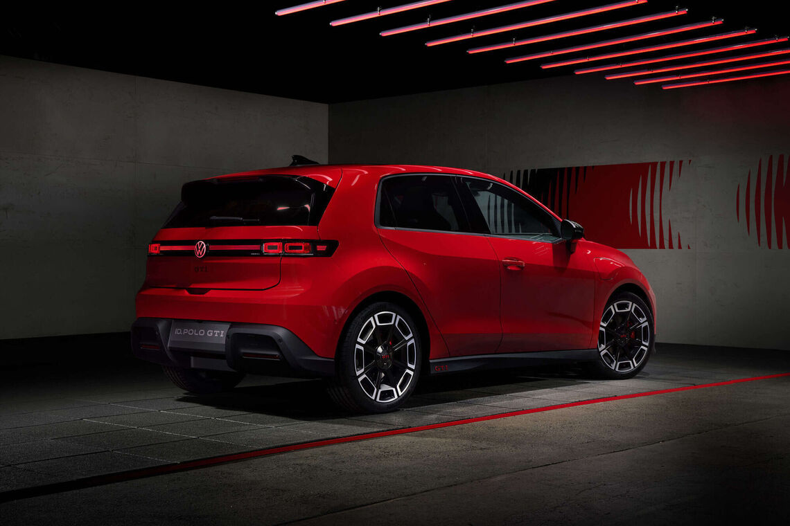 Volkswagen ID. Polo GTI zozadu v oficiálnom štúdiu. Foto: Volkswagen AG (DB2026AU00409).