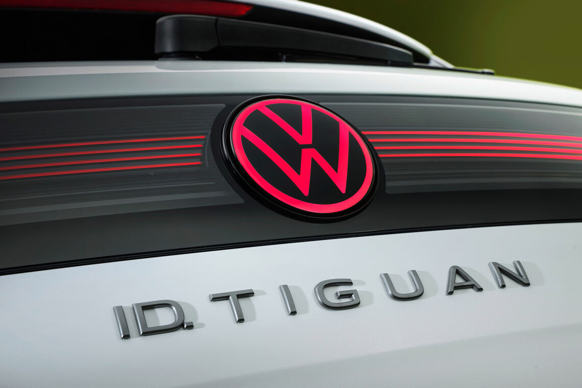 Známe meno v elektrickej ponuke: detail označenia ID. Tiguan. Predsériové vozidlo, zatiaľ nie je v predaji. Foto: Volkswagen AG.