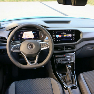 VW T-Cross test008