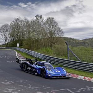 Volkswagen ID.R on the Nordschleife: High-tech meets tradition